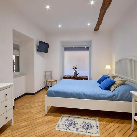 Gorgeous Apartment In Camogli With Wifi Camogli